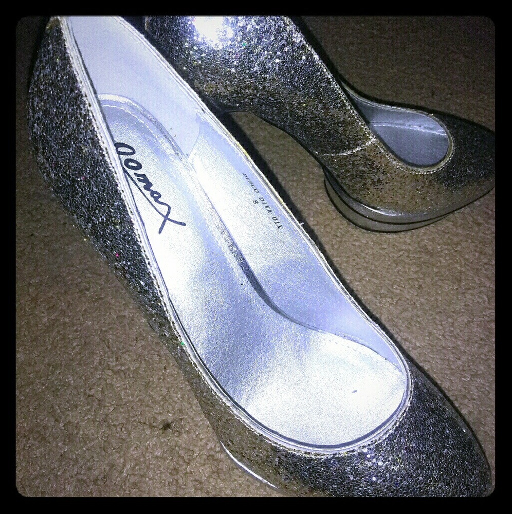 Gomax Heels